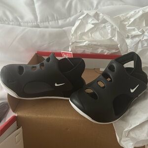 toddler nike sandals (could be water shoes) new with tags 6c black